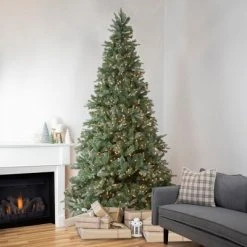 Northlight 9' Pre-Lit Granville Fraser Fir Artificial Christmas Tree, Clear Lights