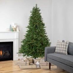 Northlight 7.5' Pre-Lit Full Riverton Fir Artificial Christmas Tree, Warm White Lights