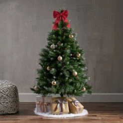 4.5ft Mixed Spruce Unlit Artificial Christmas Tree with Glitter - Christopher Knight Home