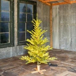 Park Hill Collection Great Northern Spruce Tree with Micro LED Lights 5'